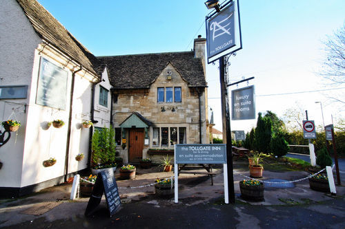 The Tollgate Inn Bradford-On-Avon Exterior foto
